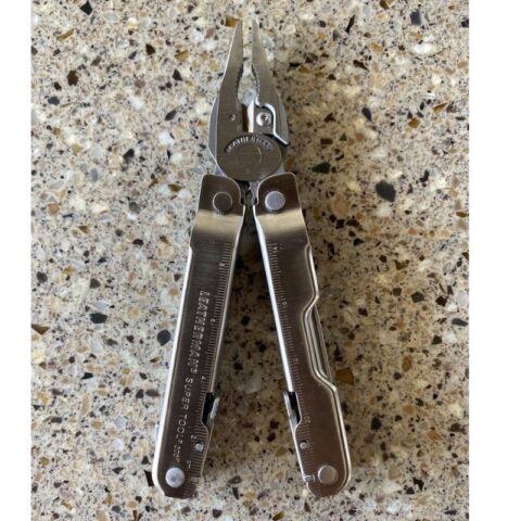 Leatherman-Supertool-300.jpg